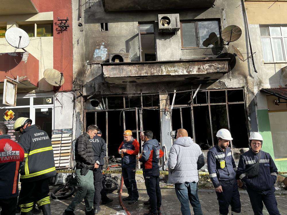 Motosiklet tamirhanesinde patlama yaşandı, ekipler seferber oldu 6
